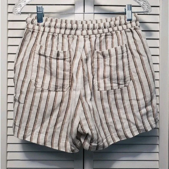 Old Navy Casual Shorts Women's Size XS White Tan Striped Linen Blend Pockets - Picture 4 of 8